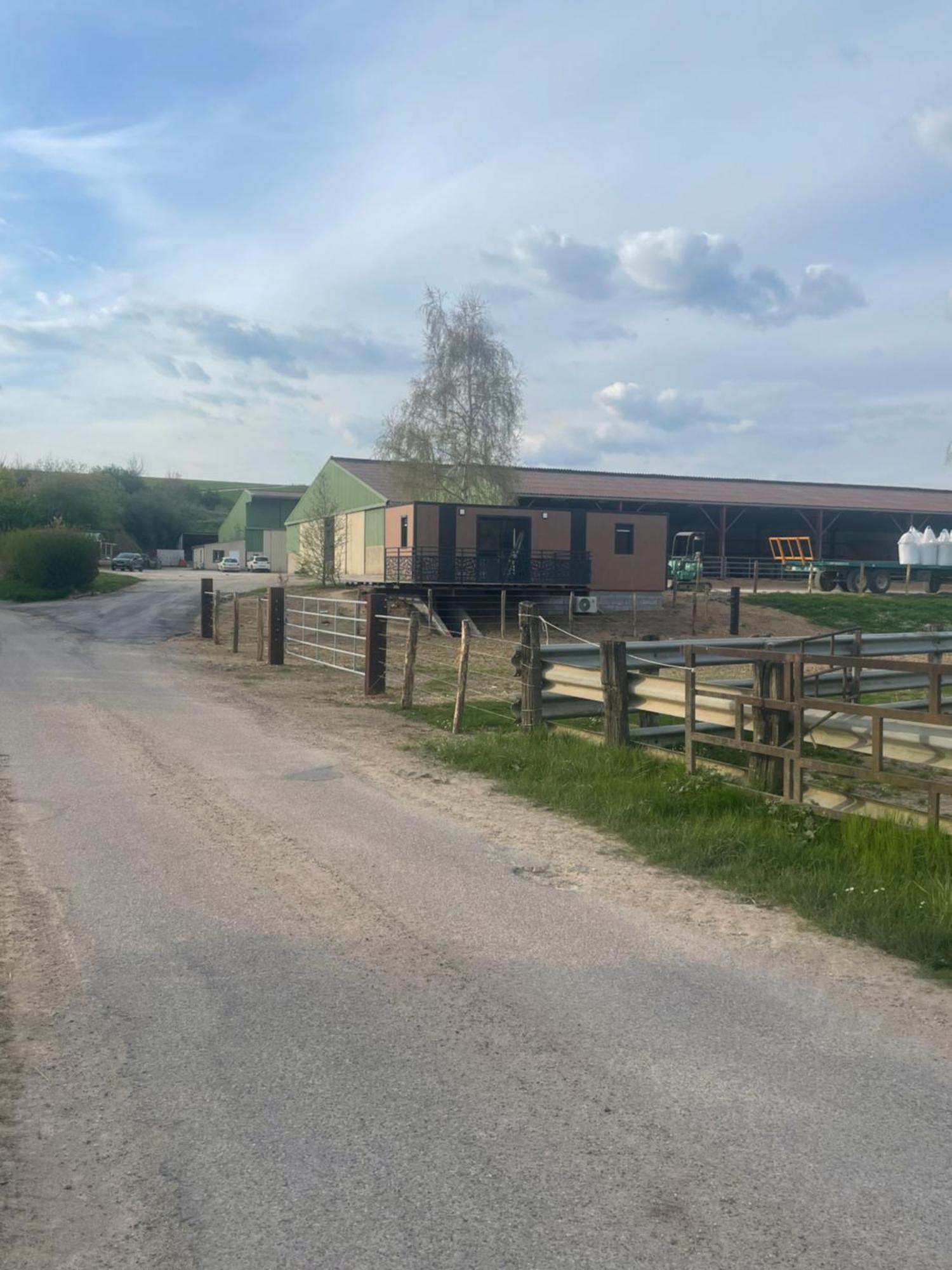 Willa Au Coeur De La Ferme 2 Lacroix-sur-Meuse Zewnętrze zdjęcie